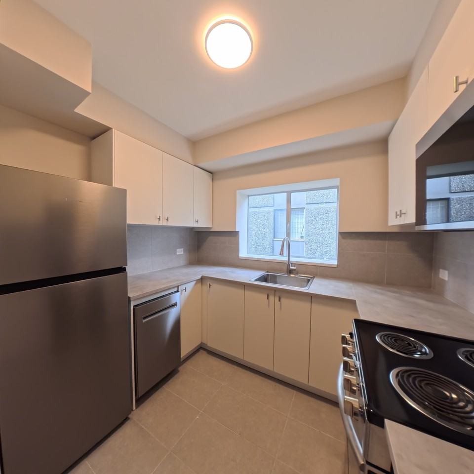 1540 Haro Street - Photo 10