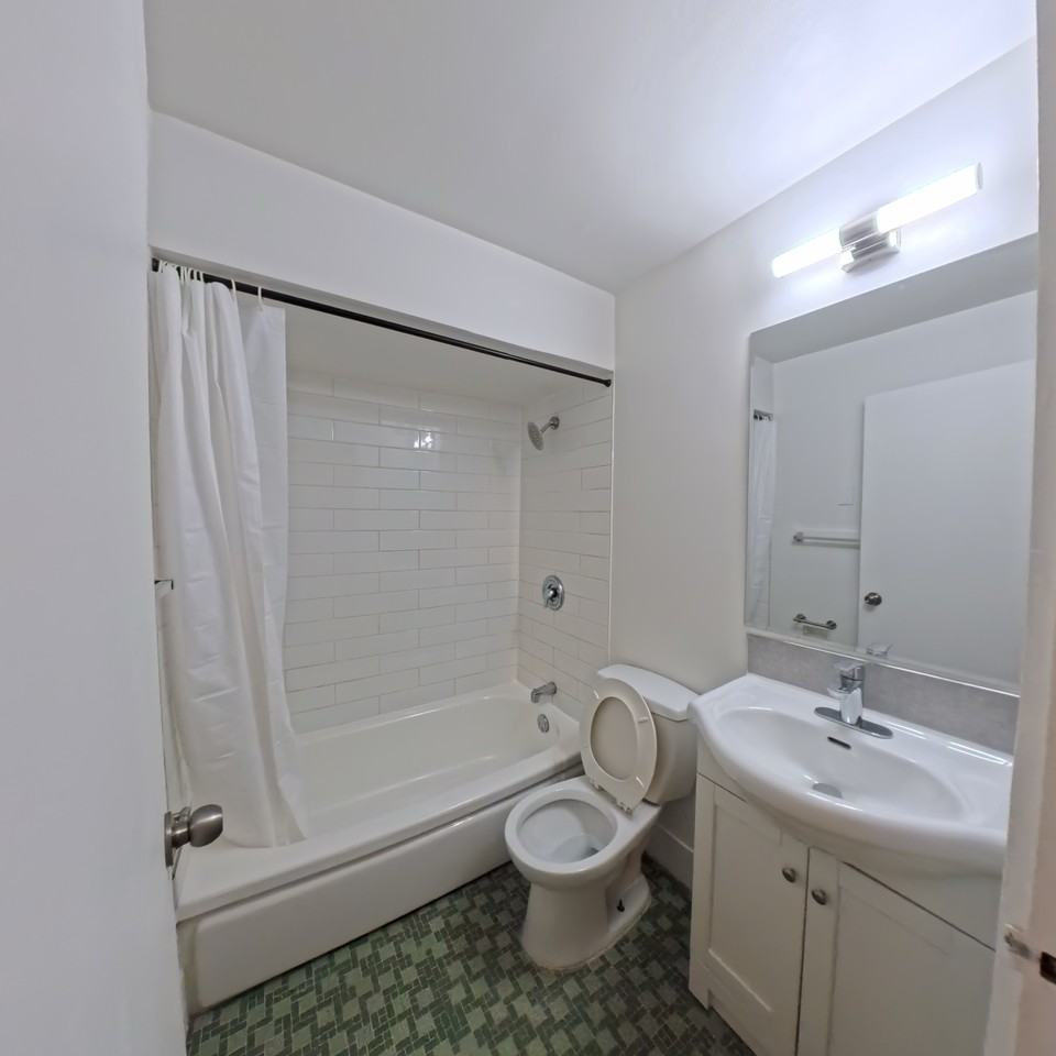 1540 Haro Street - Photo 13