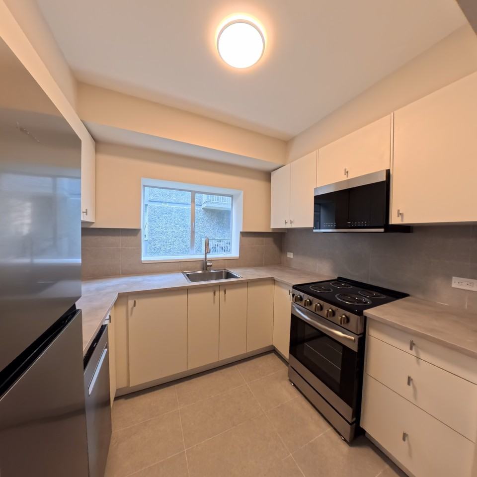 1540 Haro Street - Photo 17