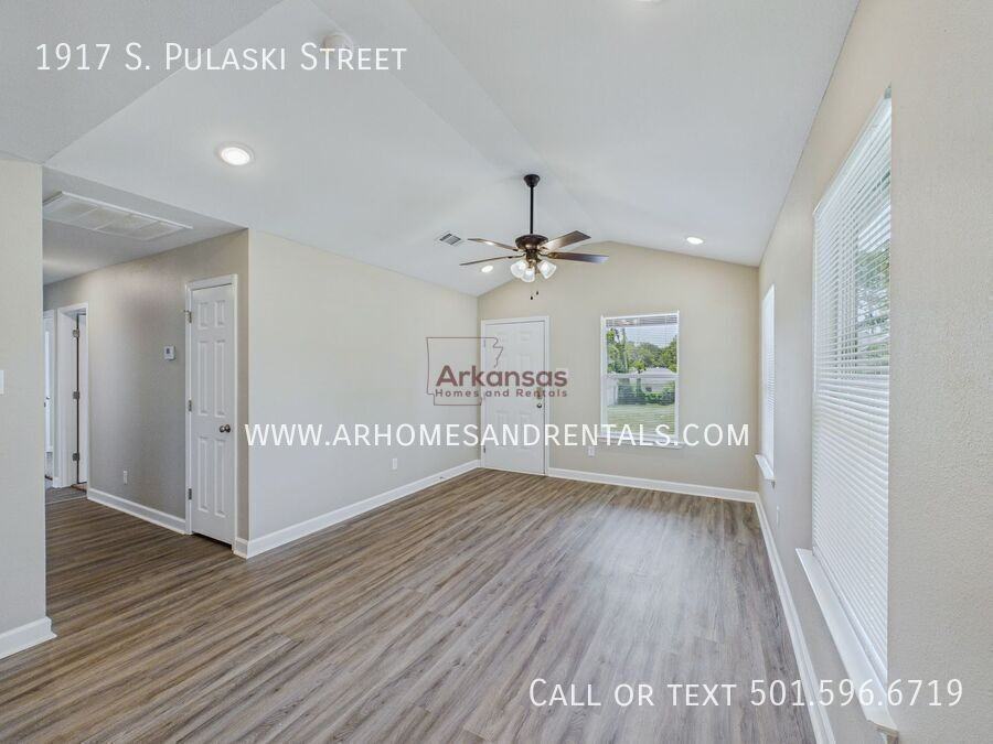 1917 S Pulaski St - Photo 2 of 18