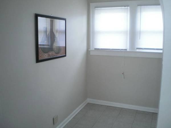 429 Hamilton Avenue - Photo 4 of 6
