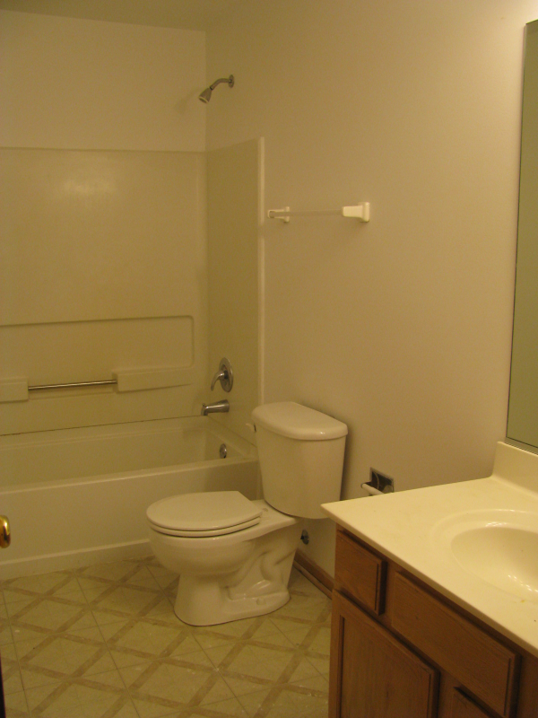 357 W Waterbury Dr - Photo 7 of 15