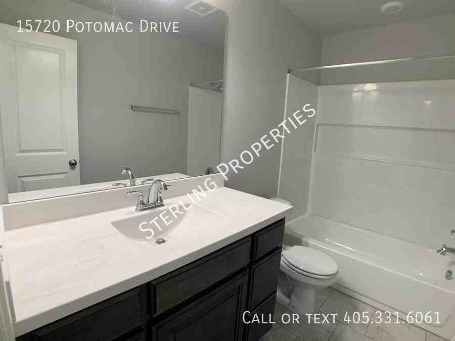 15720 Potomac Dr - Photo 3 of 22