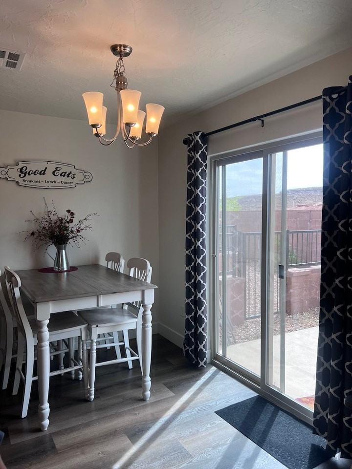 3818 E Nova Ct - Photo 6 of 16