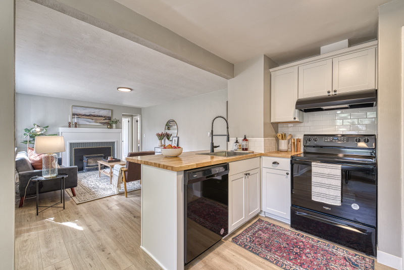 3223 Herren Ave - Photo 6 of 21