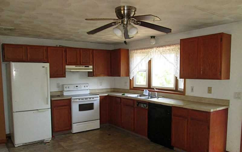 513 Tidewater Dr - Photo 4 of 12