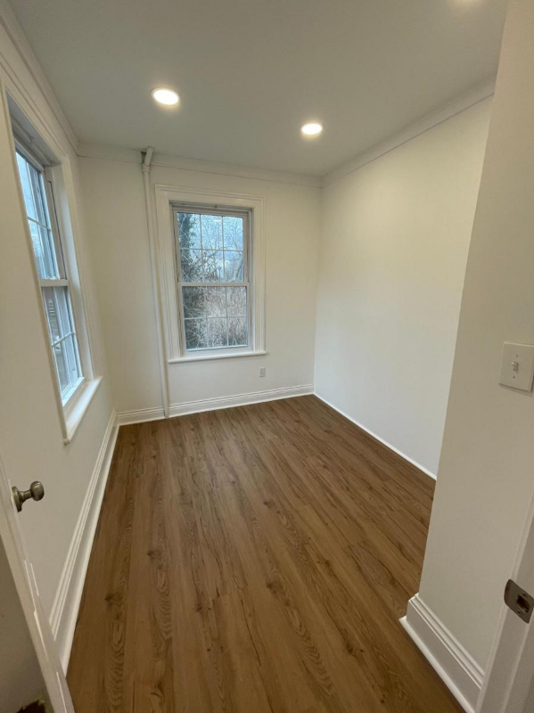 196 Woodhull Rd #1 - Photo 7 of 8