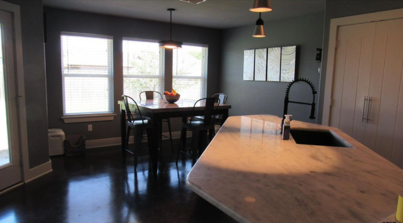 908 Ella St - Photo 6 of 8