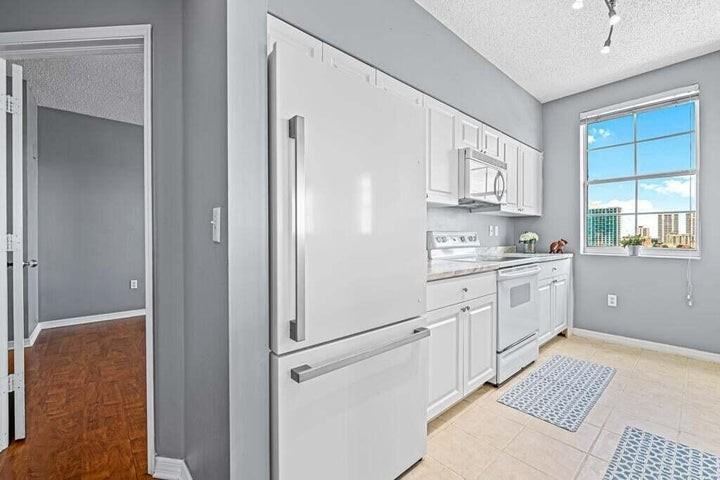 616 Clearwater Park Road - Photo 2 of 8