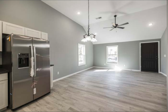 200 Dollar Ave - Photo 6 of 24