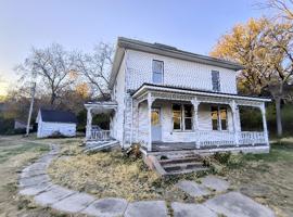 featured image of 2705 College Dr