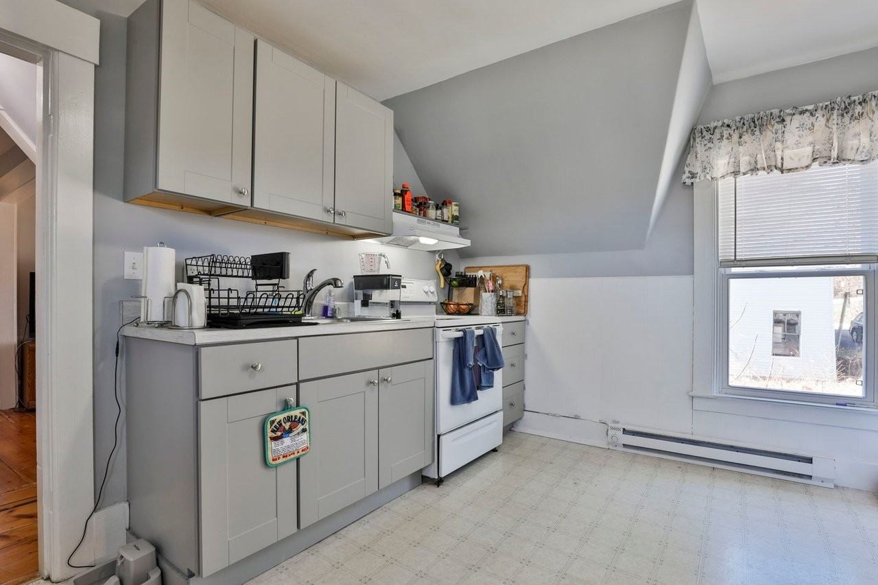 482 Reservoir Ave #2 - Photo 2 of 6