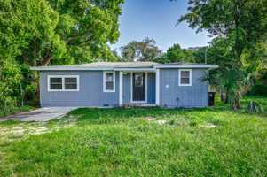 featured image of 2222 E Peachtree St