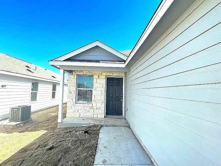 10547 Varmus Dr - Photo 2 of 14