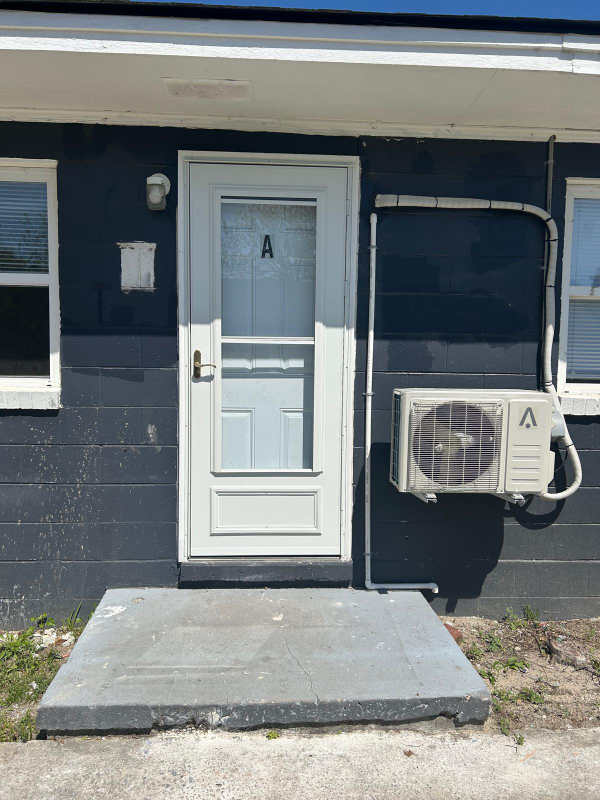 2451 Gervais St #A - Photo 4 of 15