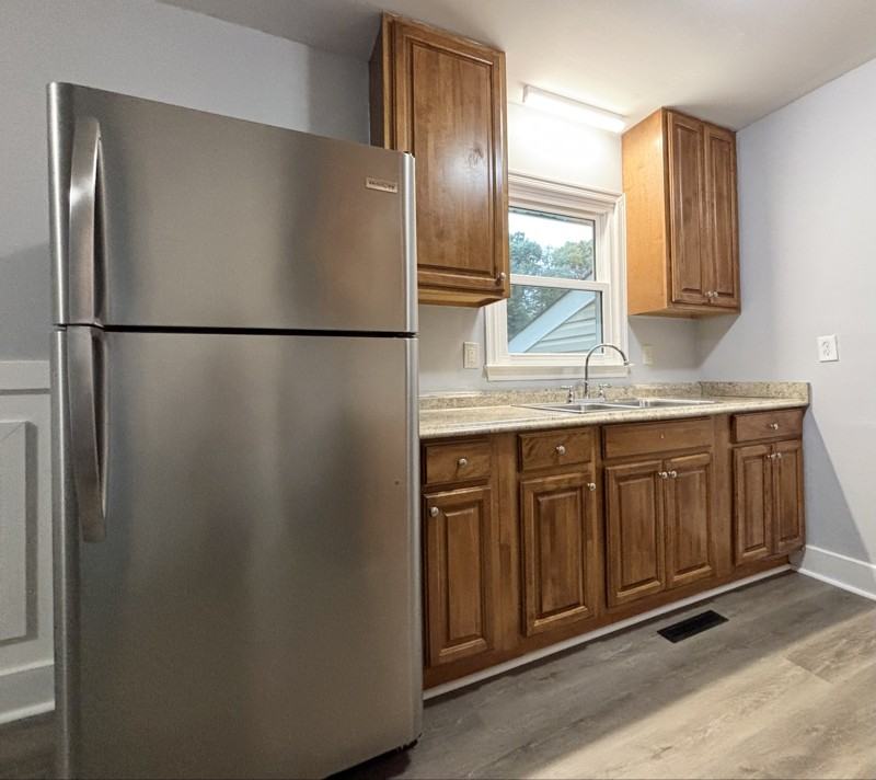 1226 Montgomery Ave - Photo 6 of 15