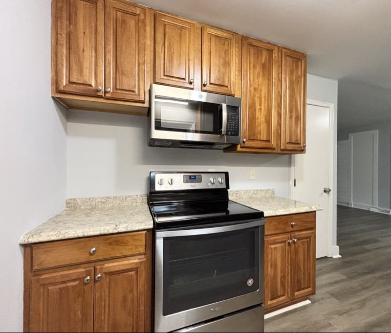 1226 Montgomery Ave - Photo 7 of 15