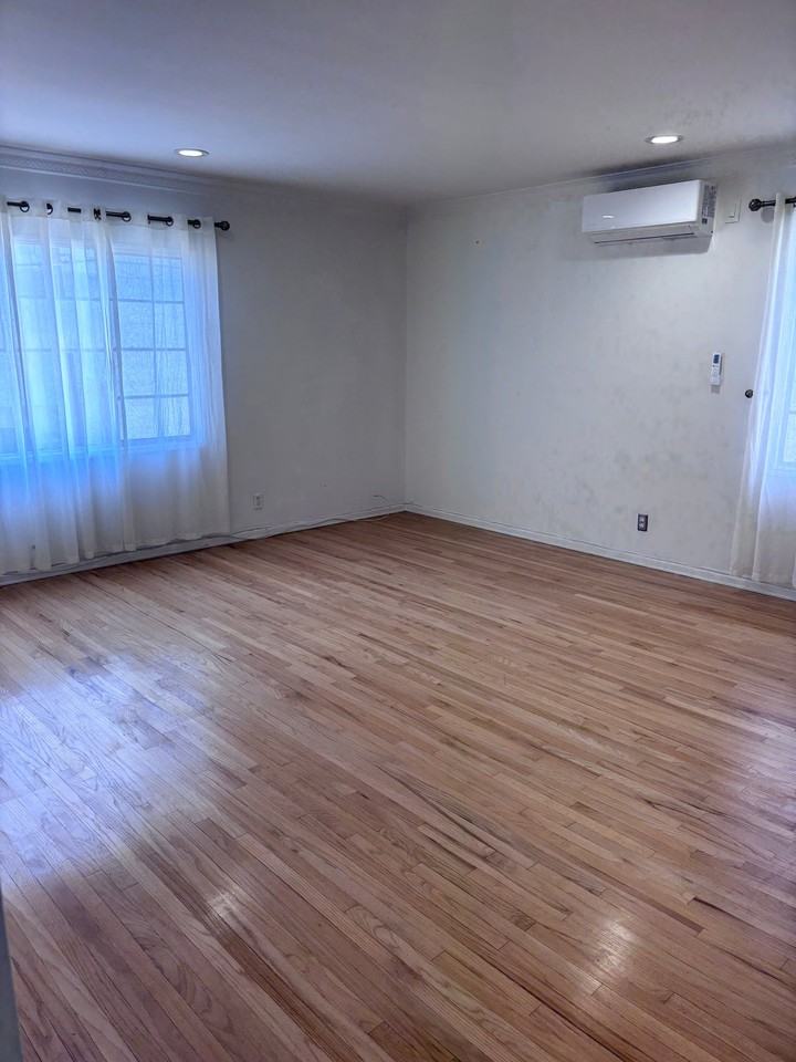 135 1/2 S Orlando Ave - Photo 7 of 15