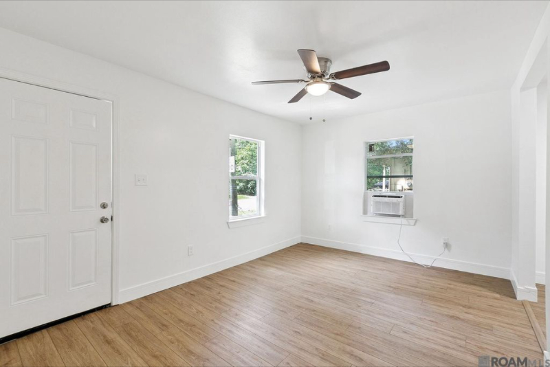 2854 Yazoo St - Photo 5 of 17