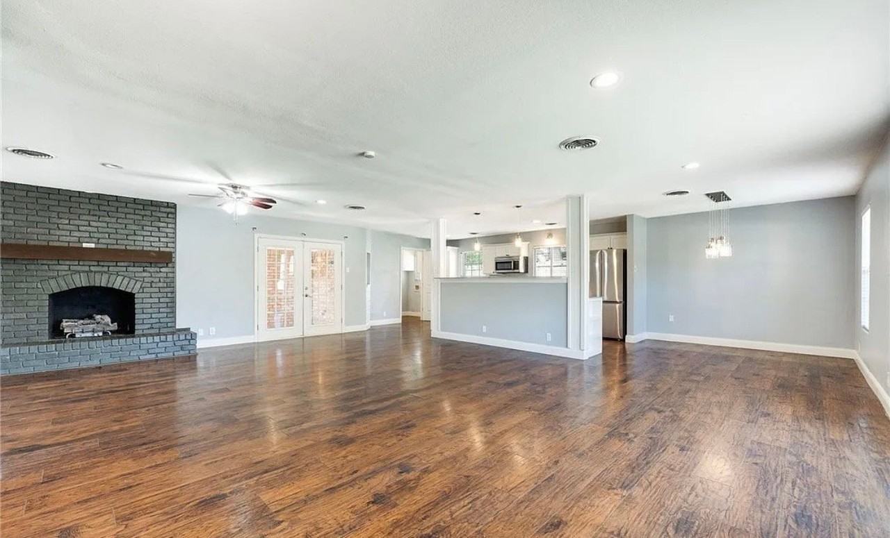 3106 Hickory Rd - Photo 4 of 16