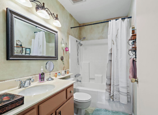 6616 Clybourn Ave #102 - Photo 7 of 14