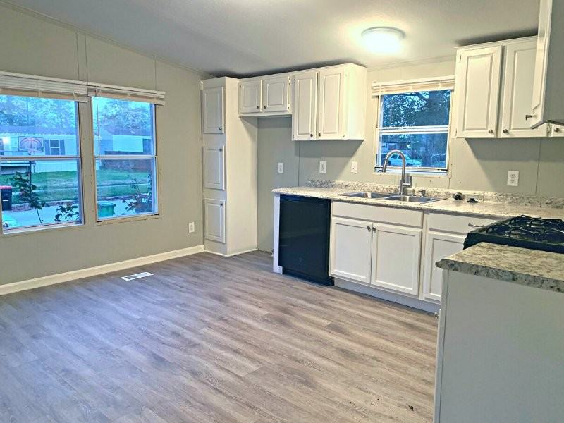 5827 Dylan Dr - Photo 3 of 13