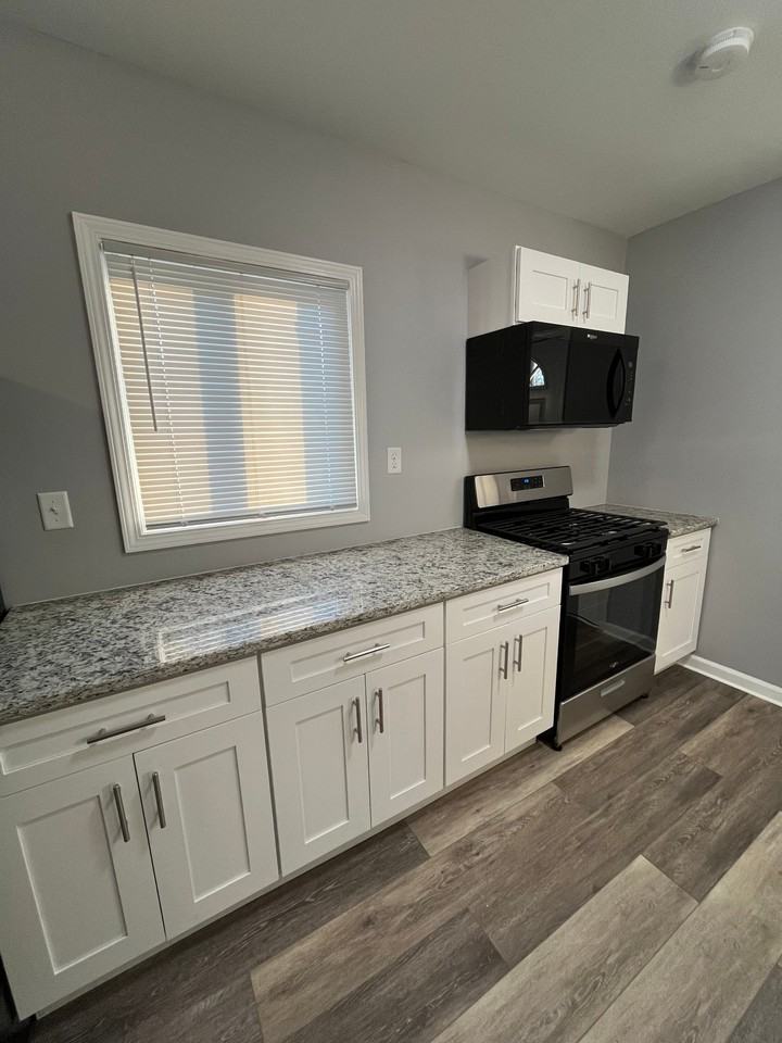 4744 Delaware St - Photo 3 of 12