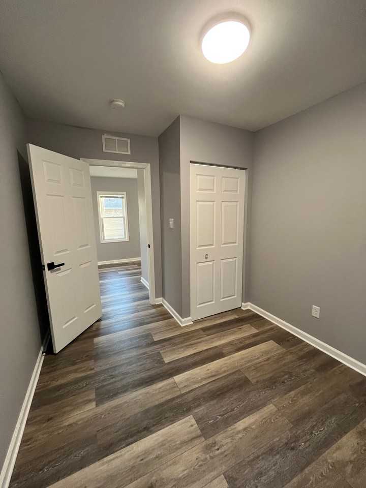 4744 Delaware St - Photo 7 of 12