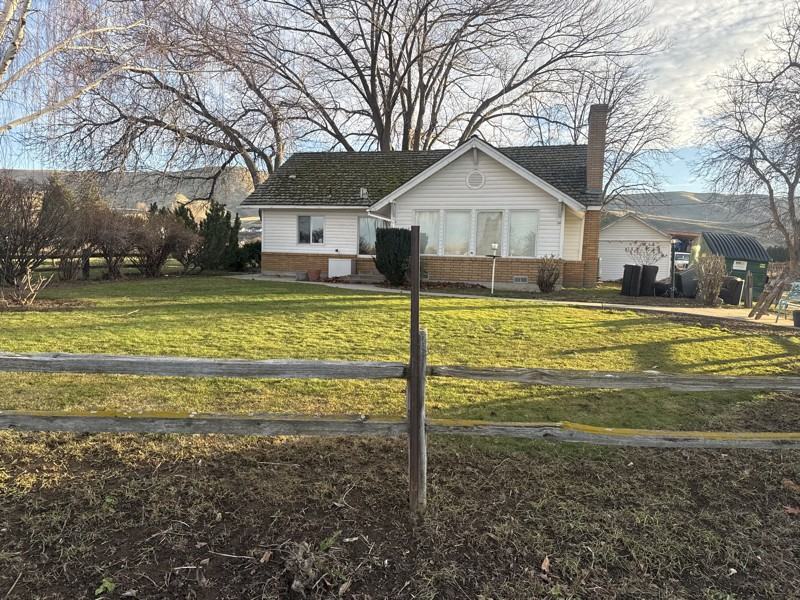 435 W Byron Rd
