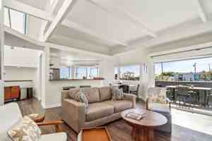 featured image of 253 Fairview St #253