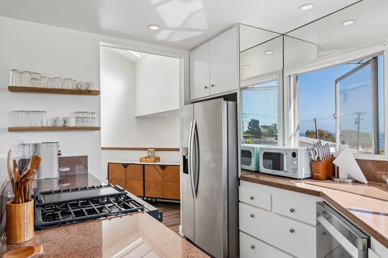 253 Fairview St #253 - Photo 7 of 21