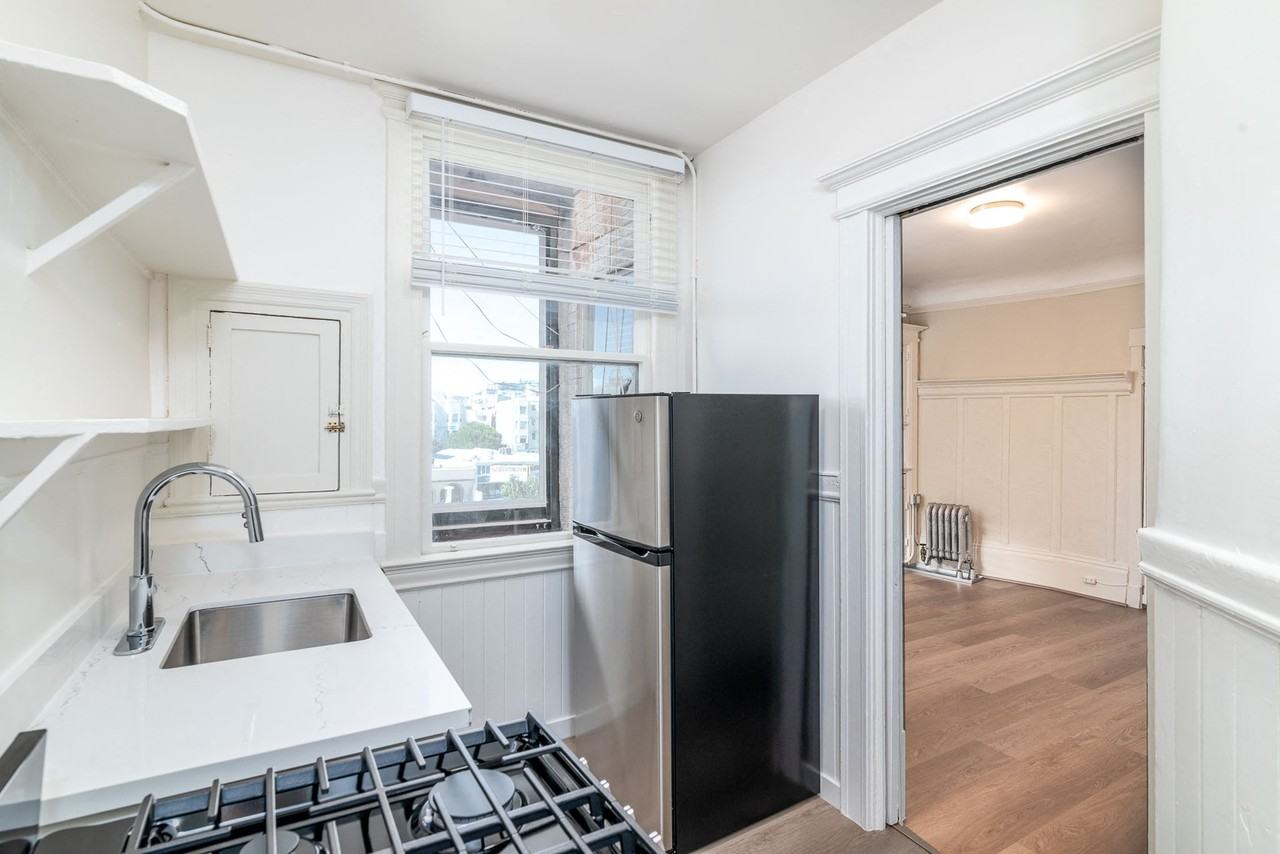 1424 Polk - Photo 6 of 23