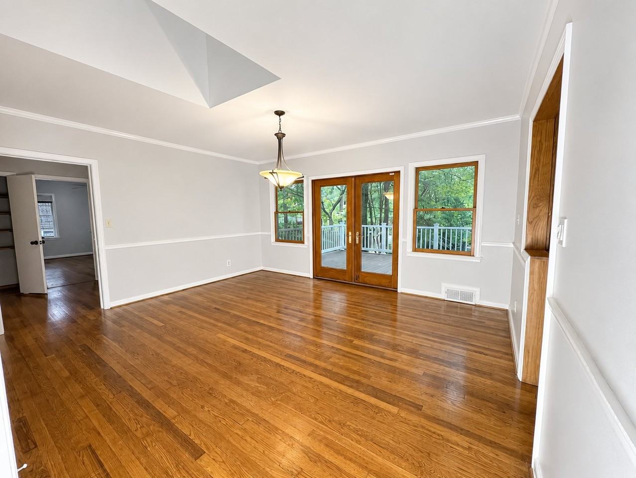 1596 Deer Park Rd Ne - Photo 7 of 25