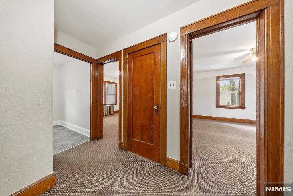 415 Lincoln Ave #2 - Photo 3 of 15