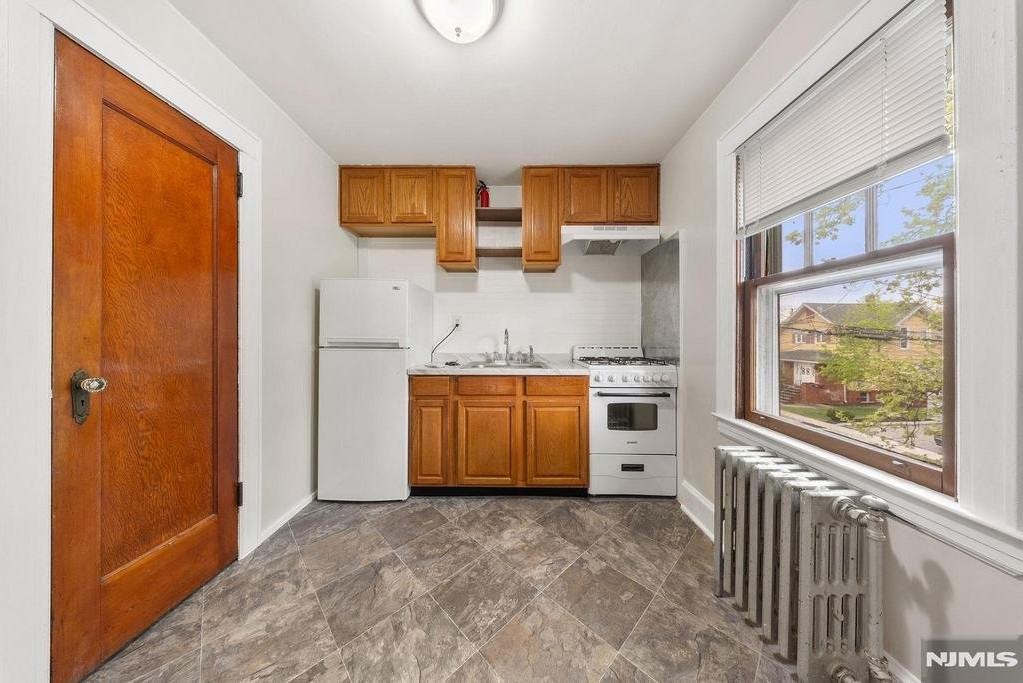 415 Lincoln Ave #2 - Photo 7 of 15