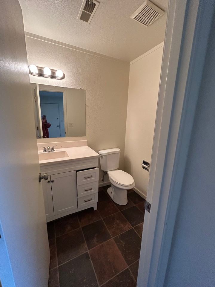1595 Scandia St - Photo 3 of 11