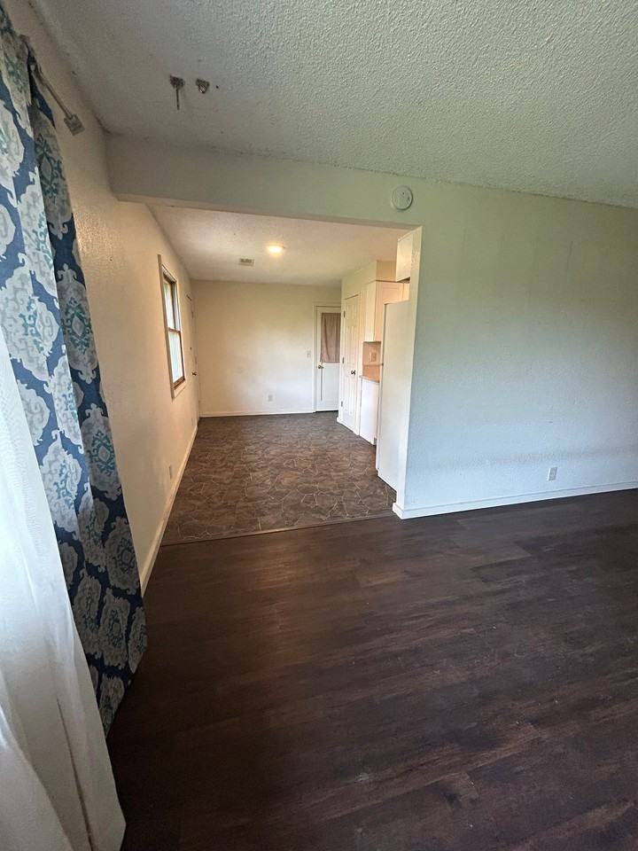 1595 Scandia St - Photo 4 of 11