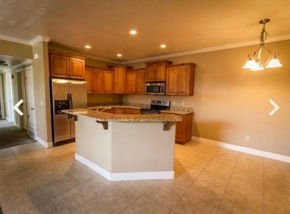 952 Wn #215 - Photo 2 of 13