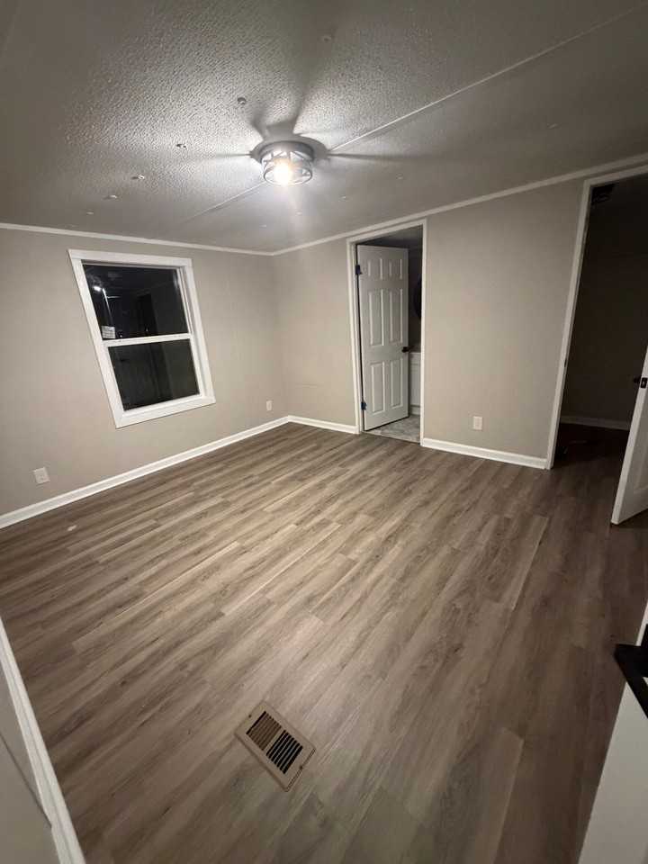 108 Tim Hickey Cir - Photo 3 of 6