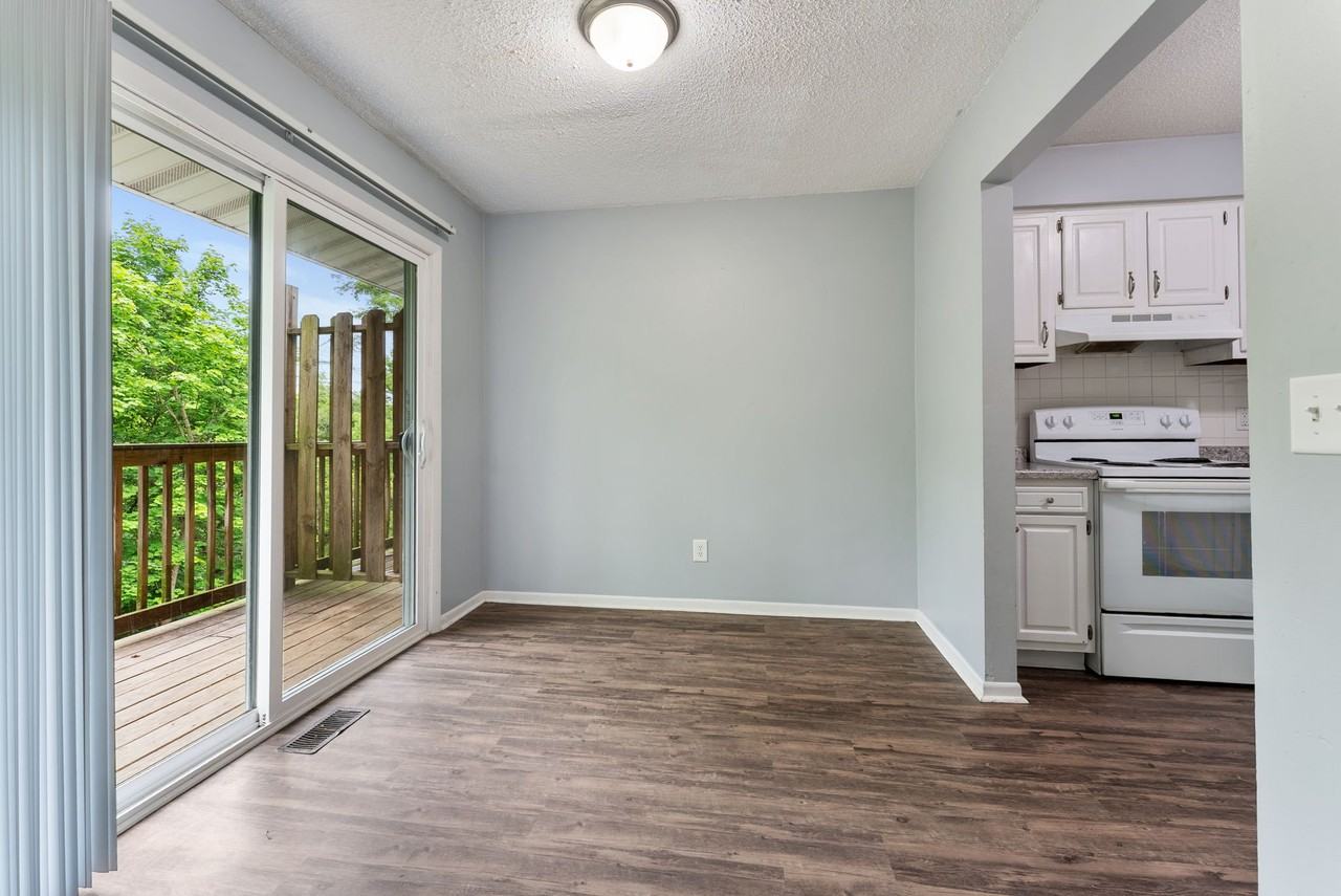 3201 Schuetzen Ln #3207 - Photo 6 of 17