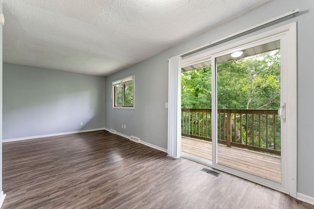 3201 Schuetzen Ln #3207 - Photo 7 of 17
