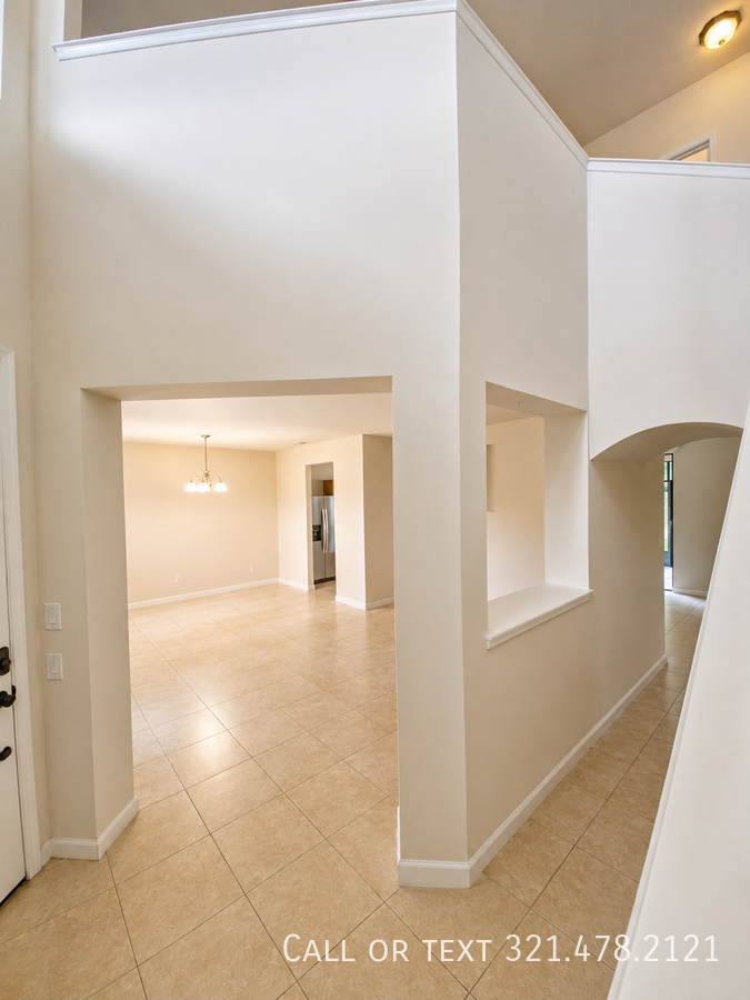 1142 Bolle Cir - Photo 4 of 18