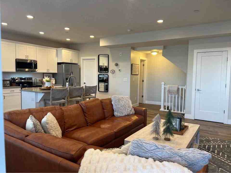 83 E Sitka Creek Cv - Photo 4 of 12