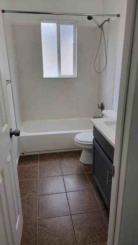 653 E Ave #1 - Photo 5 of 8