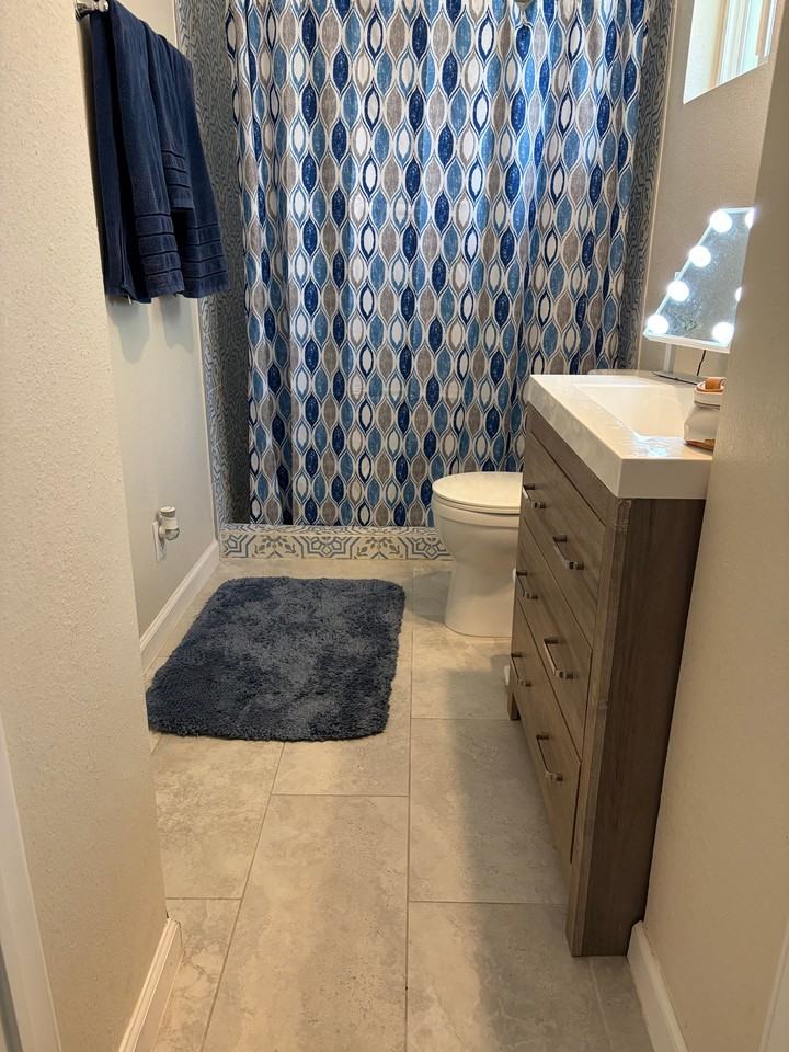 1204 E Baltimore Dr #1 - Photo 5 of 10