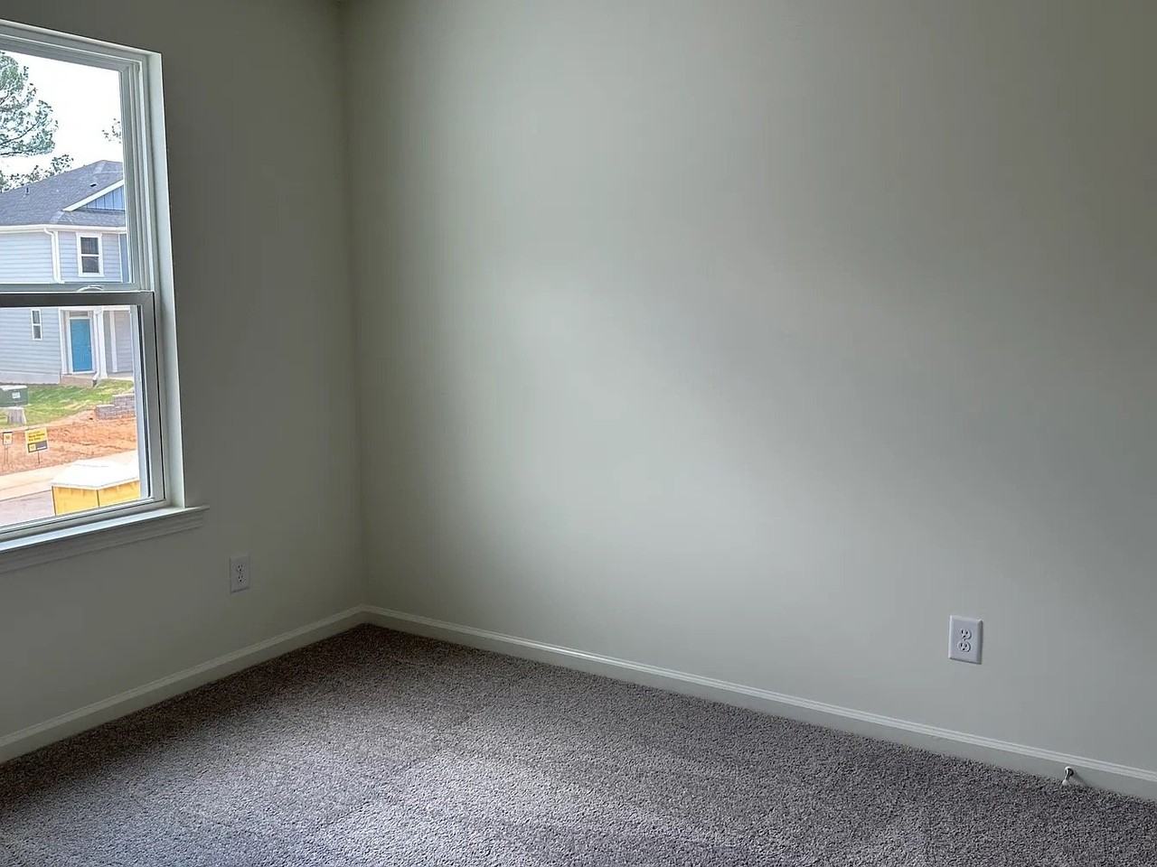 169 Parker Ln - Photo 2 of 14
