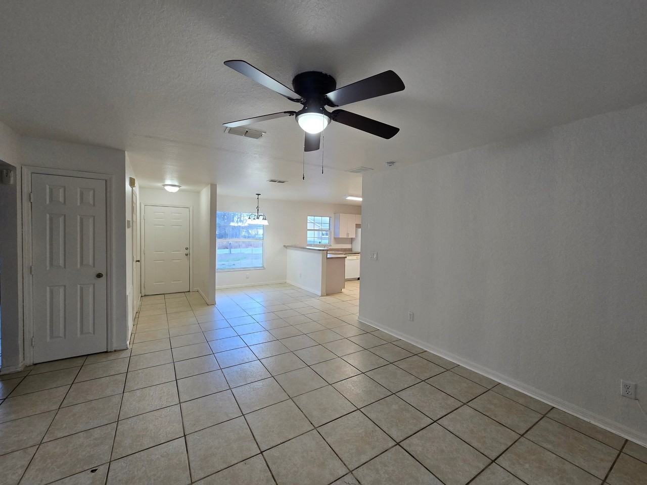76 Willow Rd - Photo 3 of 9