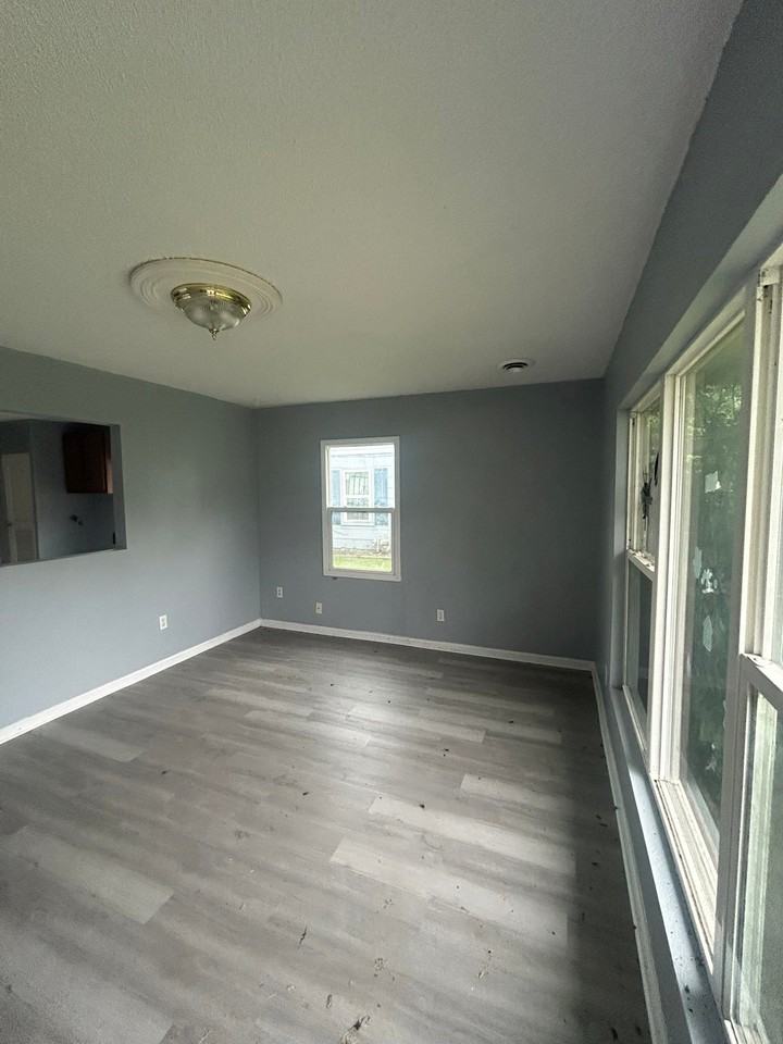 8 Helen Ct - Photo 6 of 20