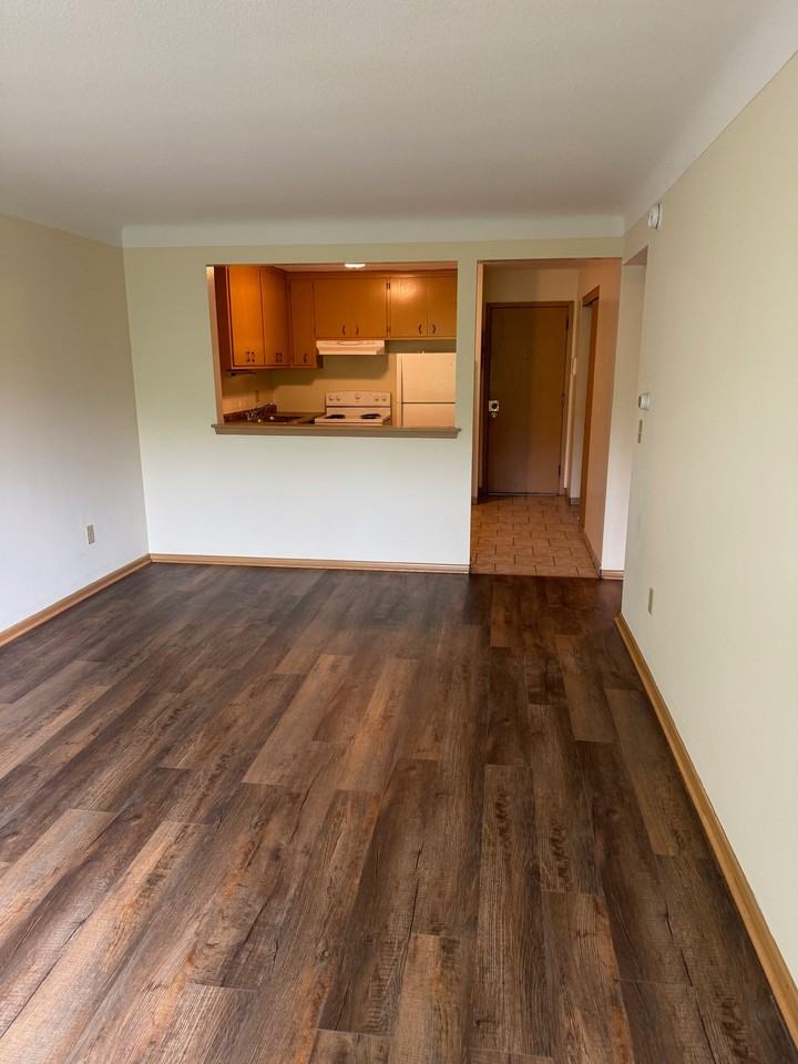 1161 Saint Clair Ave #21 - Photo 2 of 13