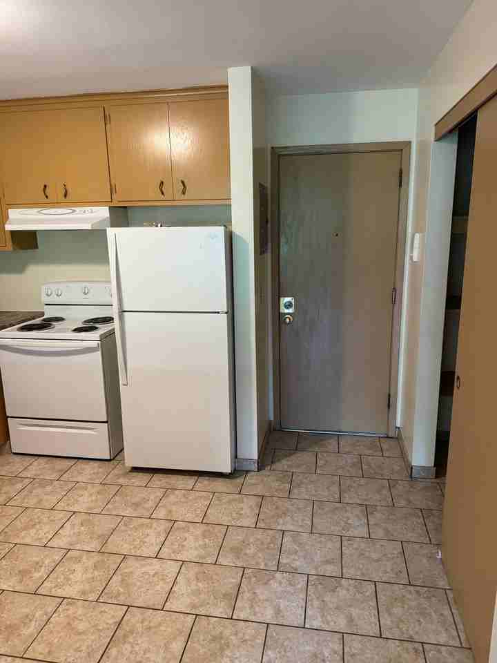 1161 Saint Clair Ave #21 - Photo 4 of 13